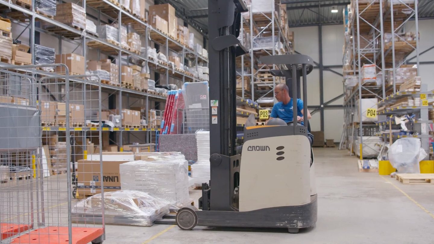 From Dozenschuivers to Digital: How Dutch Wholesalers Are Finally Automating