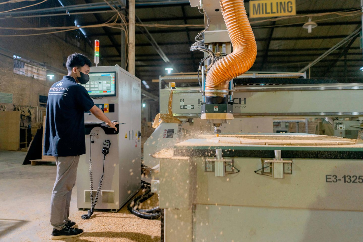 The Orchestration Gap: Why 98% of Manufacturers Explore AI But Only 20% Can Actually Deploy It